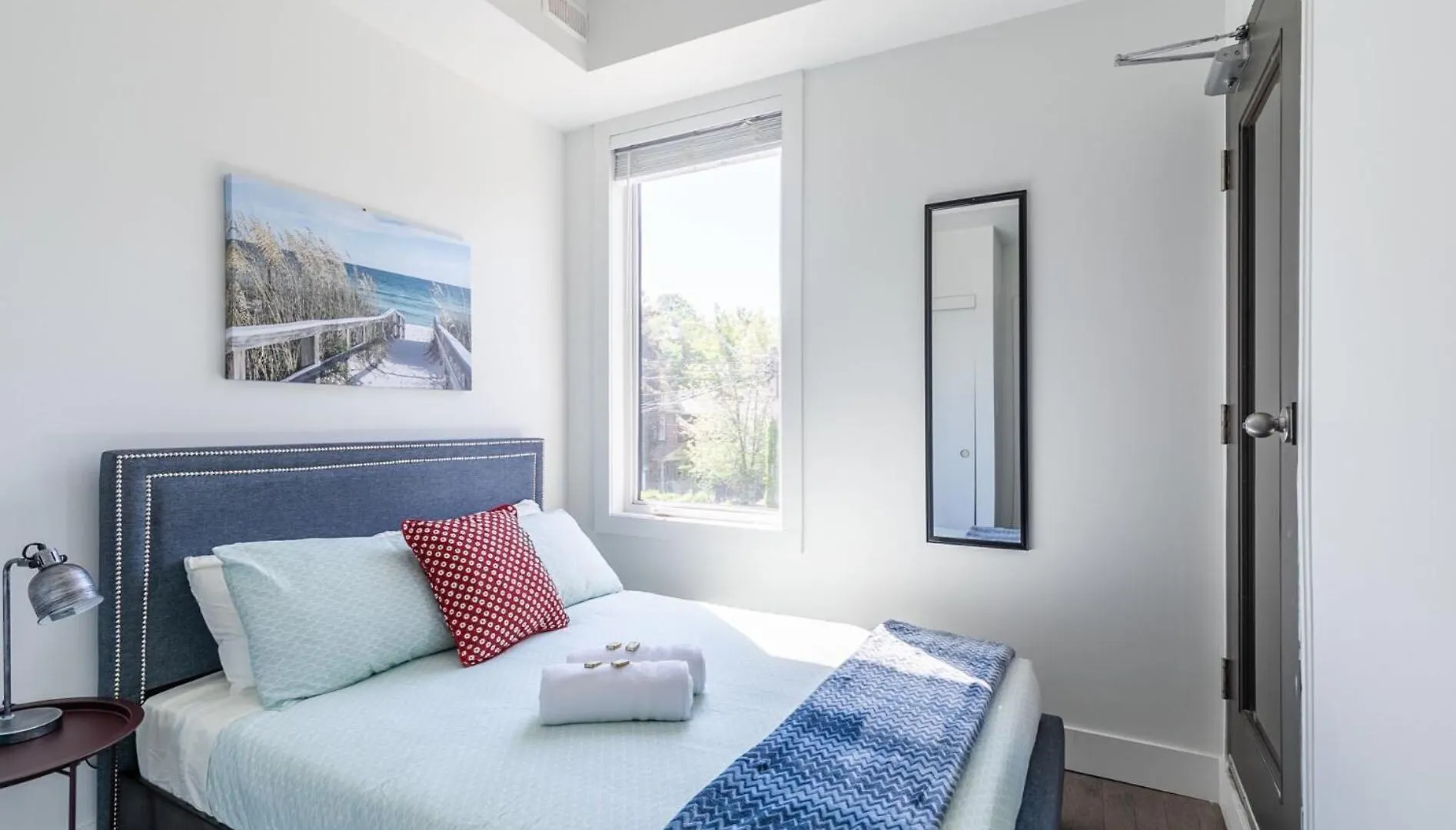 Spacious 2Br Unit In Great Neighborhood トロント 0*,  カナダ